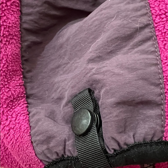 The North Face Women's Magenta and Purple Fleece Jacket med - Picture 13 of 13